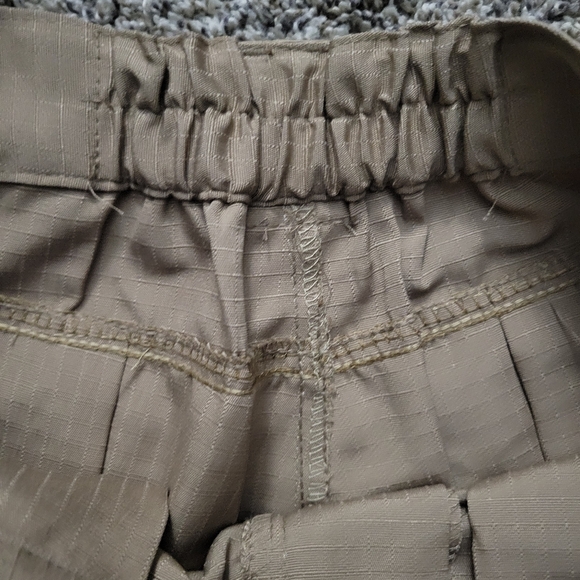 Men Shorts - Picture 3 of 8